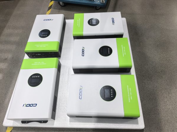 Onduleur Solaire Hybride Monophasé 5kW | Support Réseau & Générateur